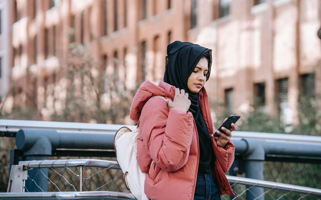 Most victims of islamophobia in Australia are women and bystanders are failing to show support